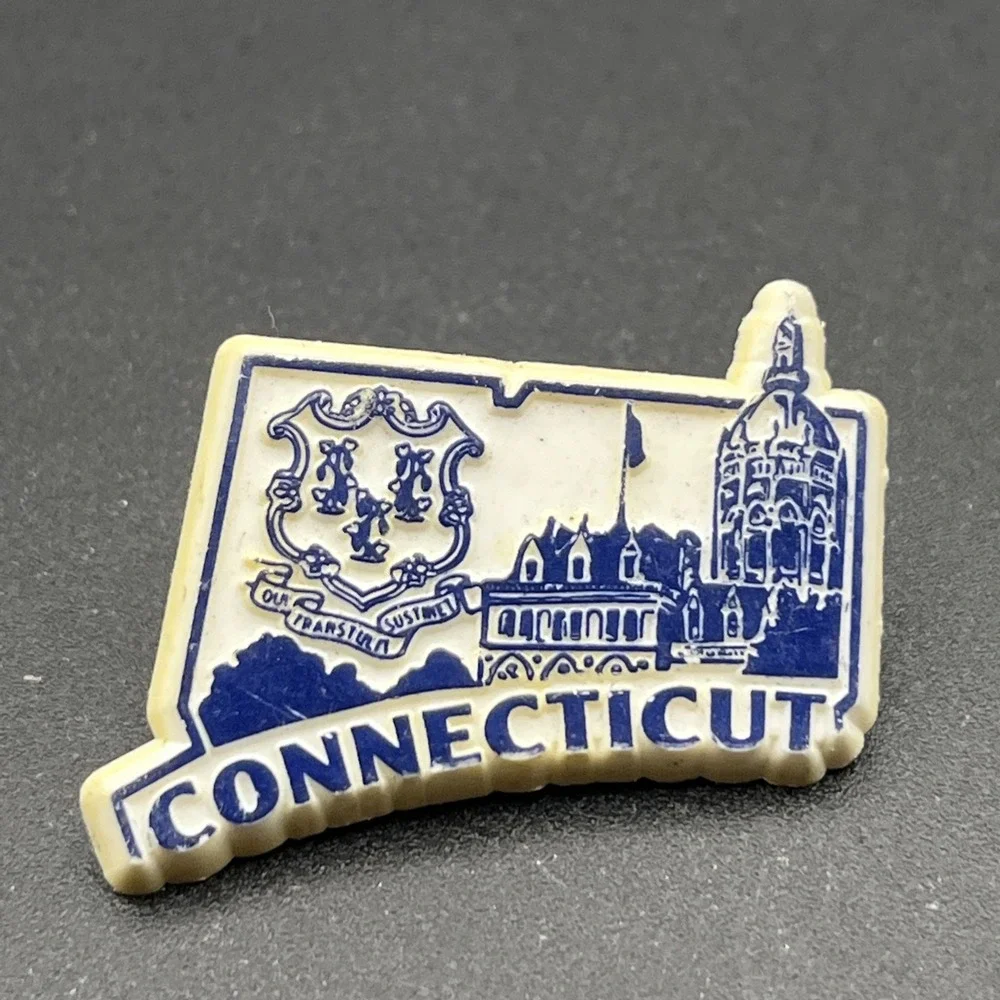 Connecticut‎ State Crest Town Buildings Plastic Lapel Hat Pin